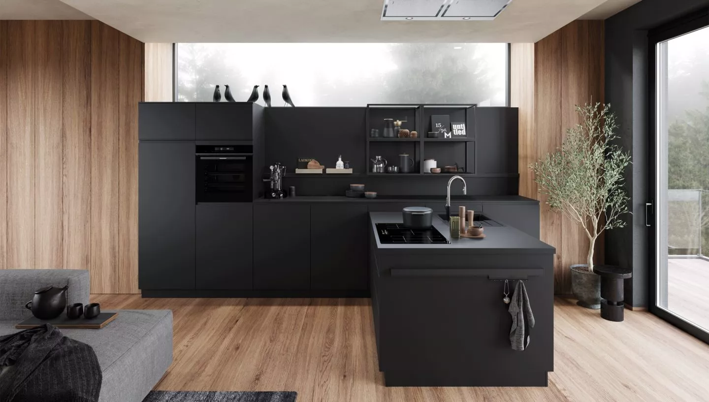 Bild von einer schwarzen, modernen Küche